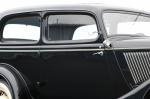 Ford V8 Deluxe Tudor Sedan 1937 года